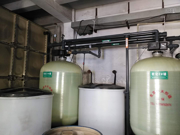 天津換熱站采購(gòu)35T雙罐同時(shí)運(yùn)行全自動(dòng)水處理設(shè)備 天津換熱站采購(gòu)35T雙罐同時(shí)運(yùn)行全自動(dòng)水處理設(shè)備