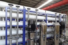 詳細地介紹電子廠專用反滲透處理設(shè)備(圖) 詳細地介紹電子廠專用反滲透處理設(shè)備(圖)